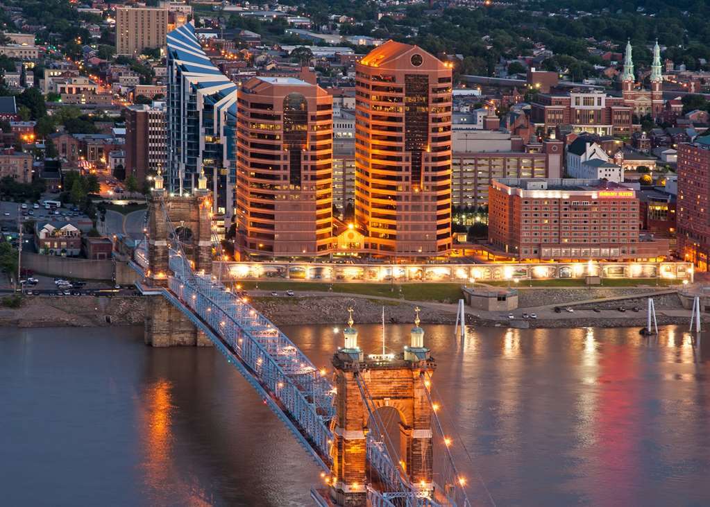 Embassy Suites Cincinnati - Rivercenter Covington Zewnętrze zdjęcie